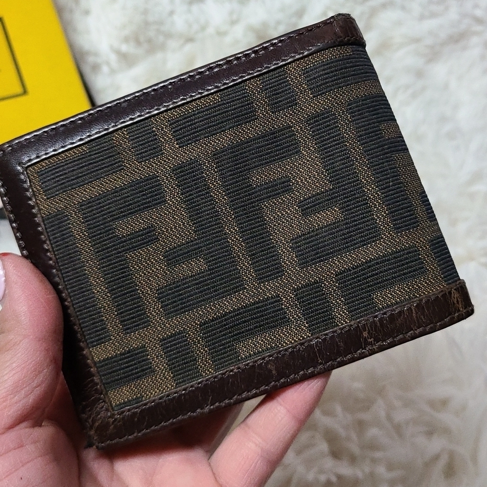 💯Authentic Fendi Short Monogram Wallet🍀 - Picture 4 of 10